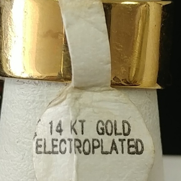 Faux Sapphire Stone Ring - Picture 5 of 6